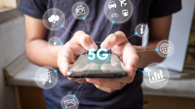 Tehnologia 5G și Impactul Ei Asupra Vieții Digitale